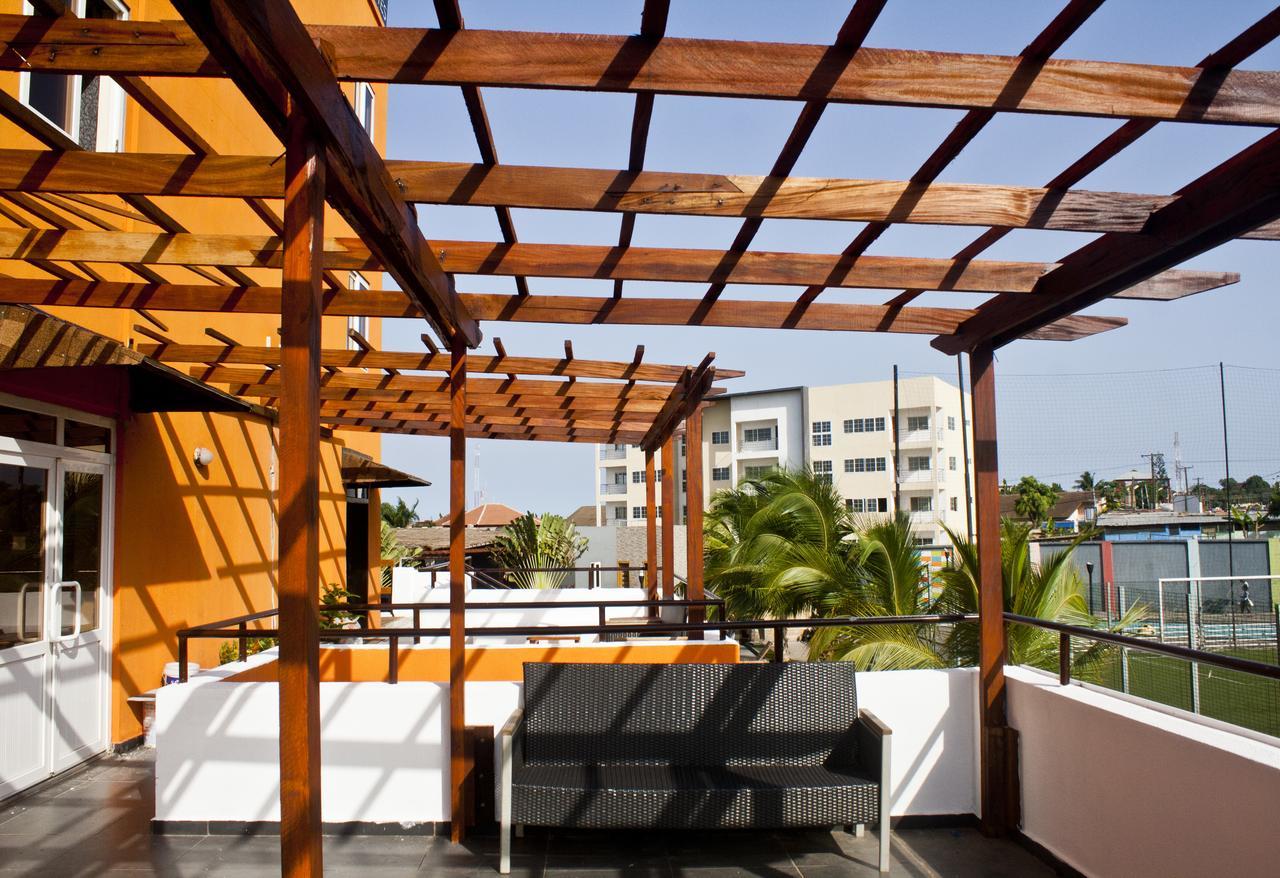 M Suites Hotel Accra Exterior photo