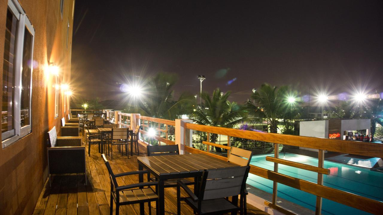 M Suites Hotel Accra Exterior photo