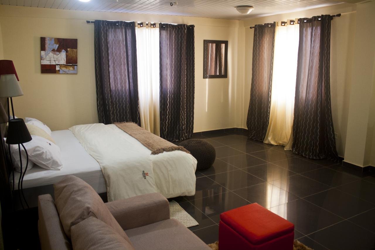 M Suites Hotel Accra Exterior photo