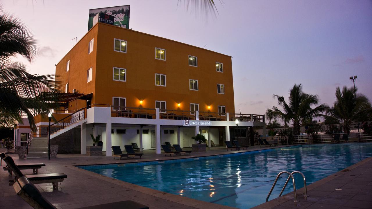 M Suites Hotel Accra Exterior photo