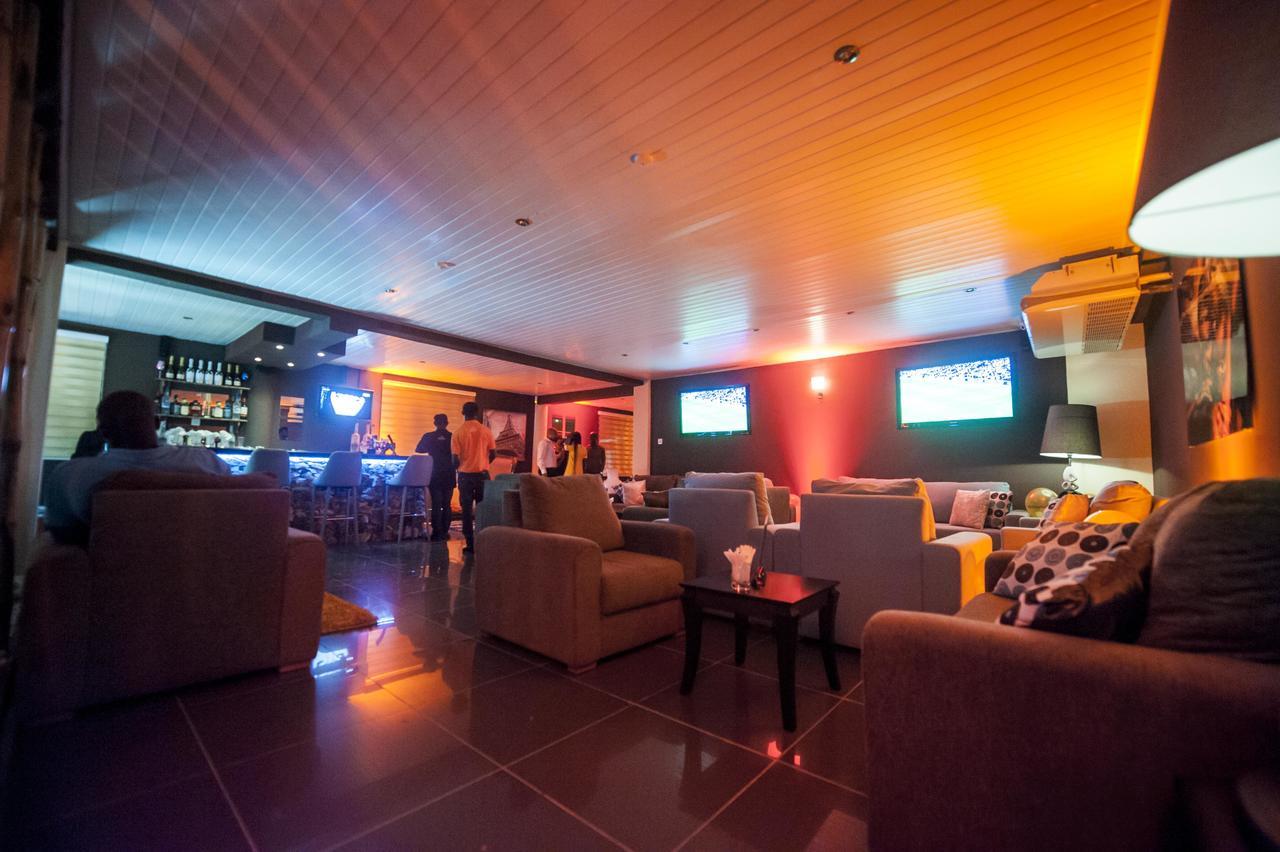 M Suites Hotel Accra Exterior photo
