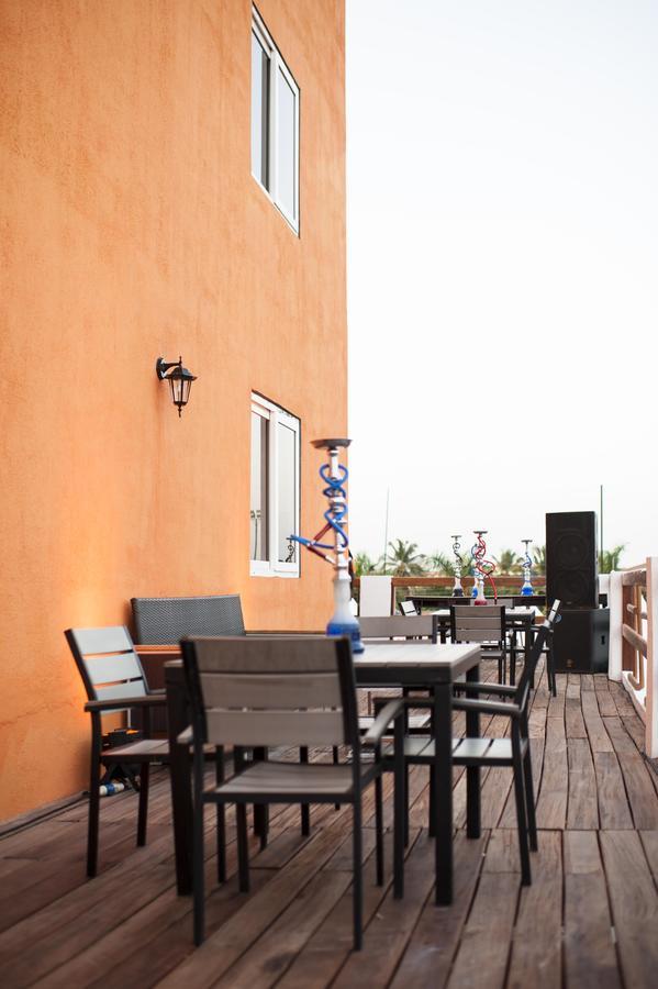 M Suites Hotel Accra Exterior photo